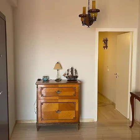 Rhea Appartement *